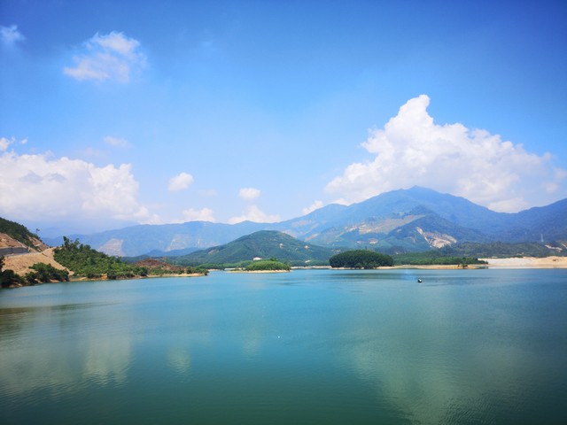 Ho Hoa Trung Hue