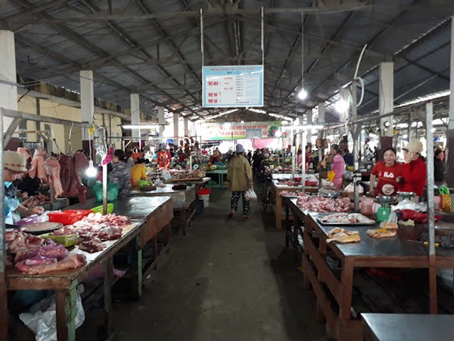 Man Thai Market in Da Nang