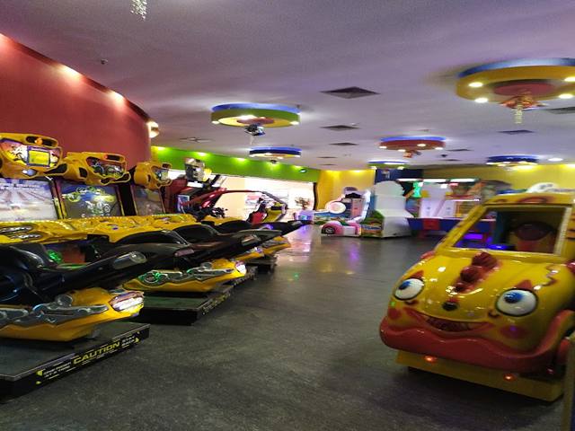 Mani Square Mall Kolkata