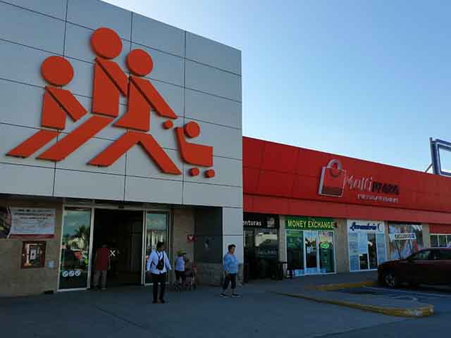 malls in Playa del Carmen