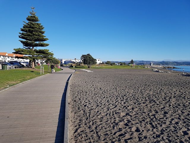 Perfume Beach in Napier