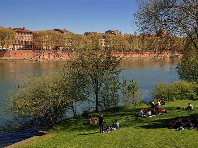 cheap things to do in Toulouse