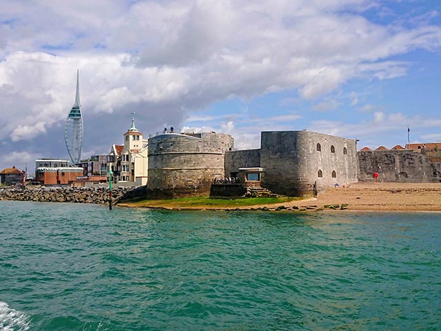 famous landmarks in Portsmouth