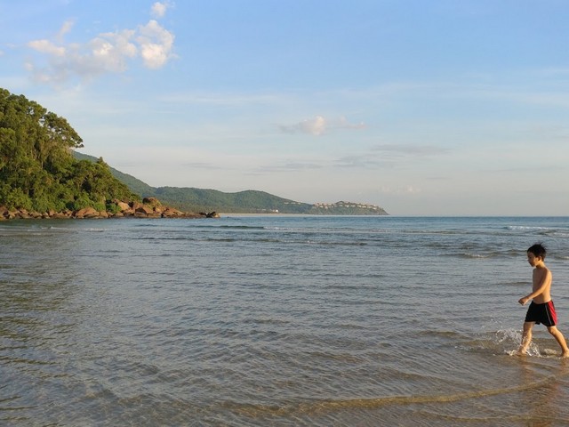 Tan Canh Duong Beach in Da Nang