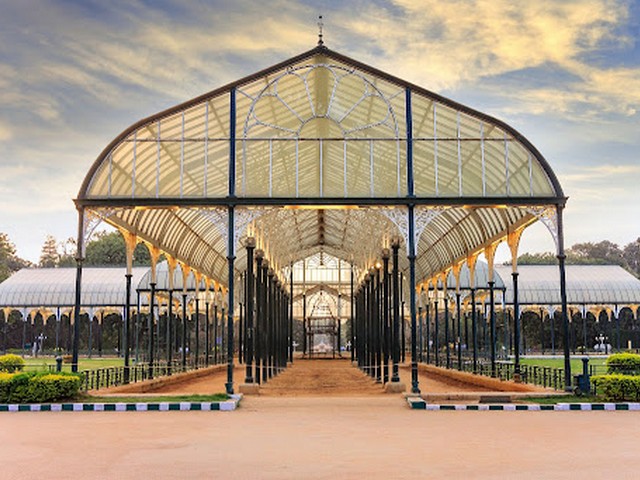 best attractions in Bengaluru for families - things to do with family in Bangalore
