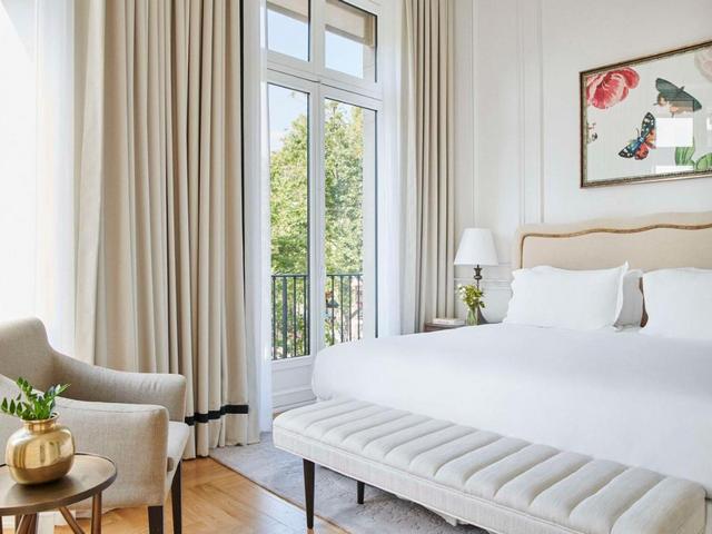 best hotels in Paris for families
