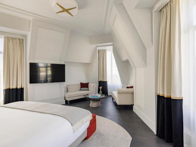 top hotels in Paris - best hotels in Paris