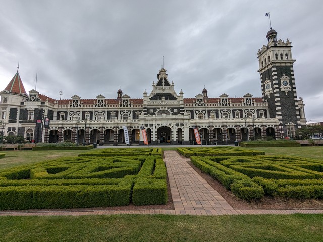 top attractions in Dunedin