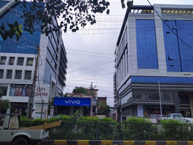 famous shopping malls in Udaipur